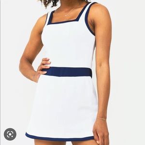 ADDISON BAY Women's Rally Dress NWT Sz L Tennis